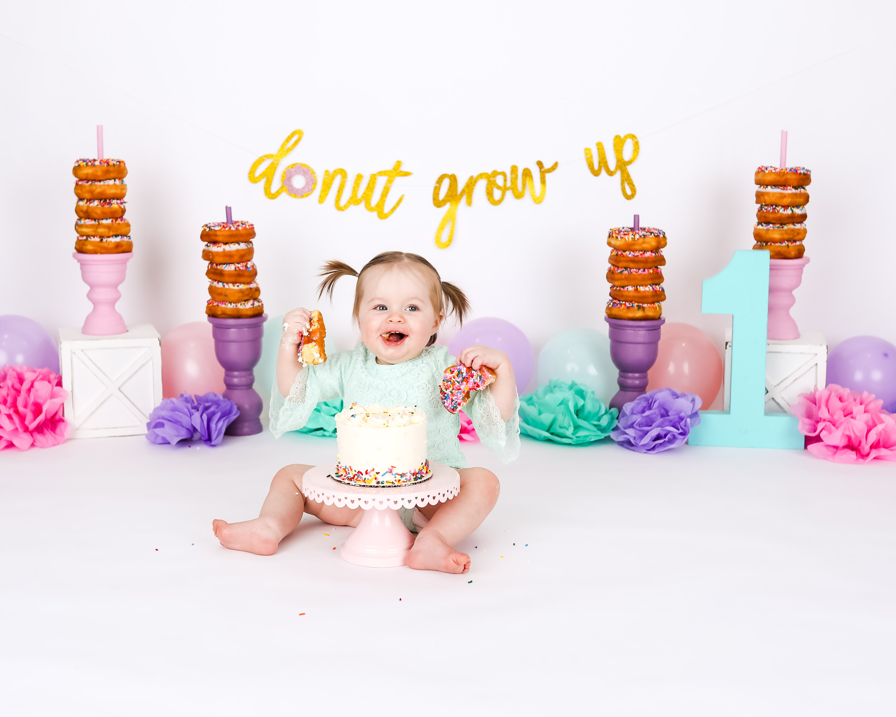 Becci Hethcoat Photography-Cake Smash Photographer-Wheaton-19